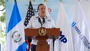 Presidente de Guatemala pide mantener la calma ante primer caso de coronavirus