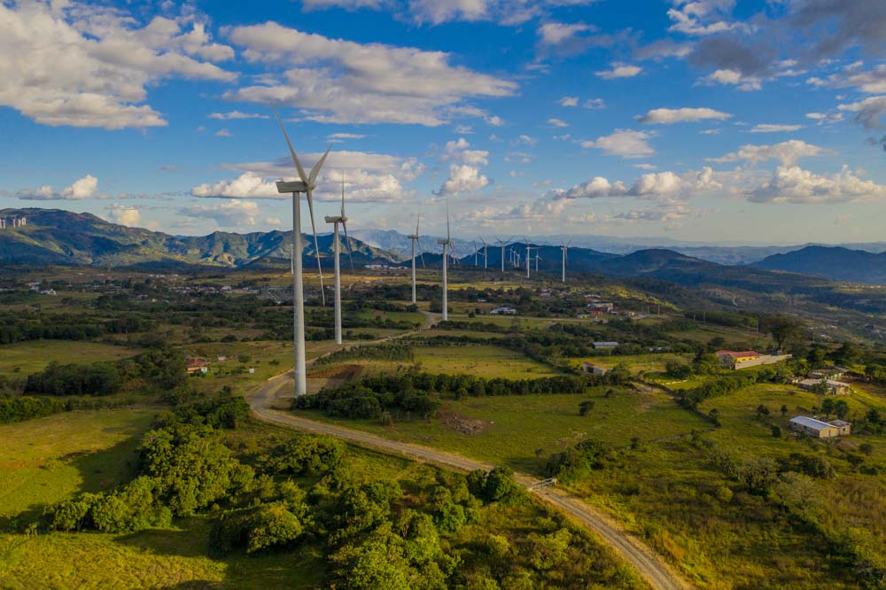 Empresa de energía renovable realiza colocación de bonos verdes a nivel internacional