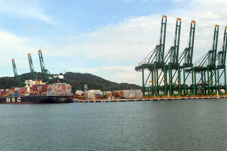puertos de Panamá