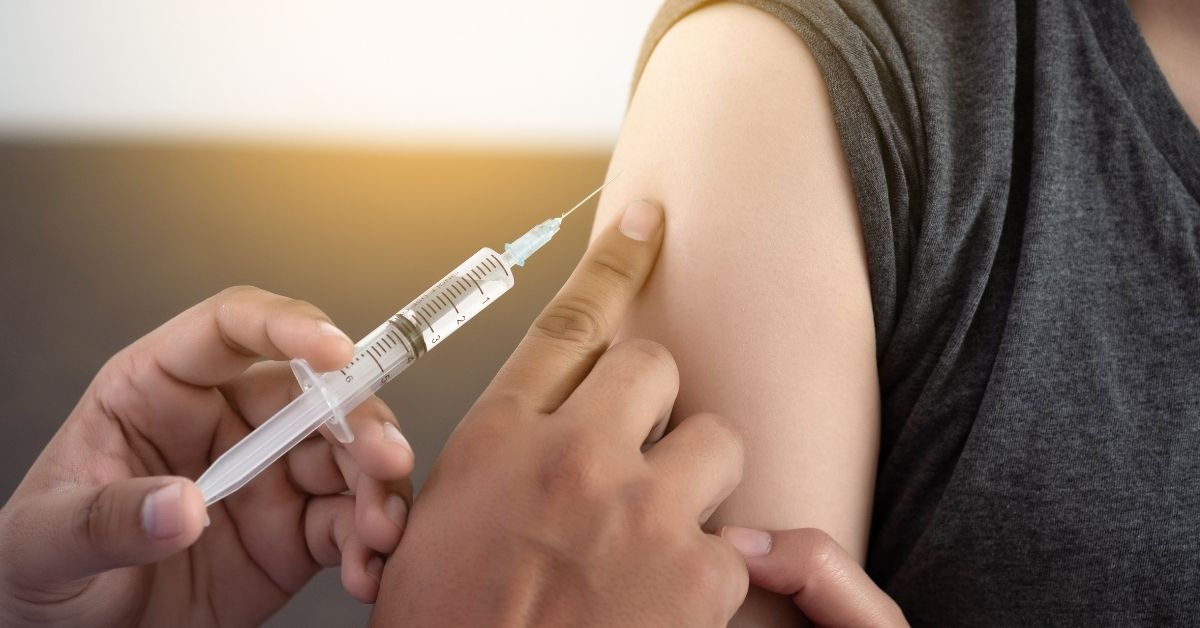 vacuna Moderna en adolescentes