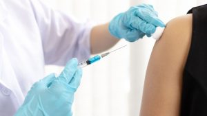 FDA autoriza cuarta dosis de la vacuna antiCovid-19