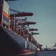 ¿En qué consiste la ley de transporte marítimo de EE.UU. para controlar las tarifas por las líneas navieras?