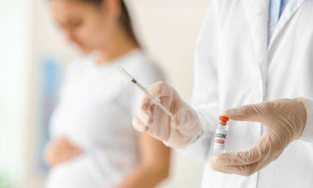 Vacunación antiCovid-19 no provoca riesgo de parto prematuro