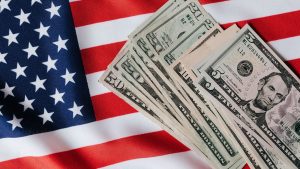 Pronostican posible crisis financiera en EE.UU. ante repunte del dólar
