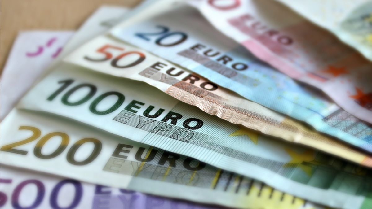Sube precio del euro por medidas del Banco Central Europeo