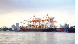 Caída de la demanda en fletes marítimos presiona a la baja las tarifas