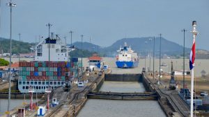 Canal de Panamá analiza oportunidades de negocios complementarios