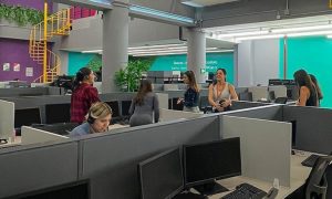 jóvenes Contact Center