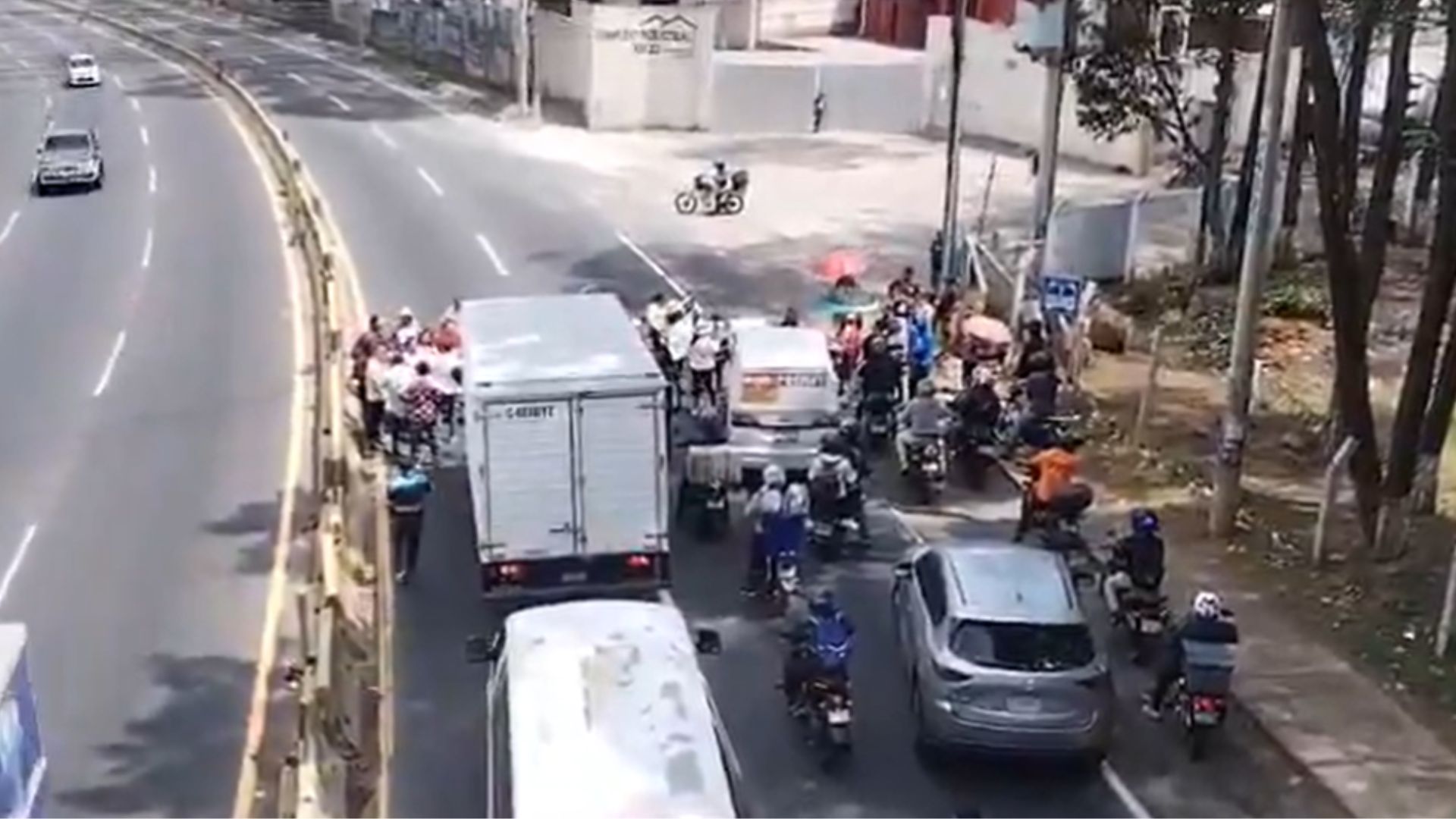 Bloqueo Villa Nueva