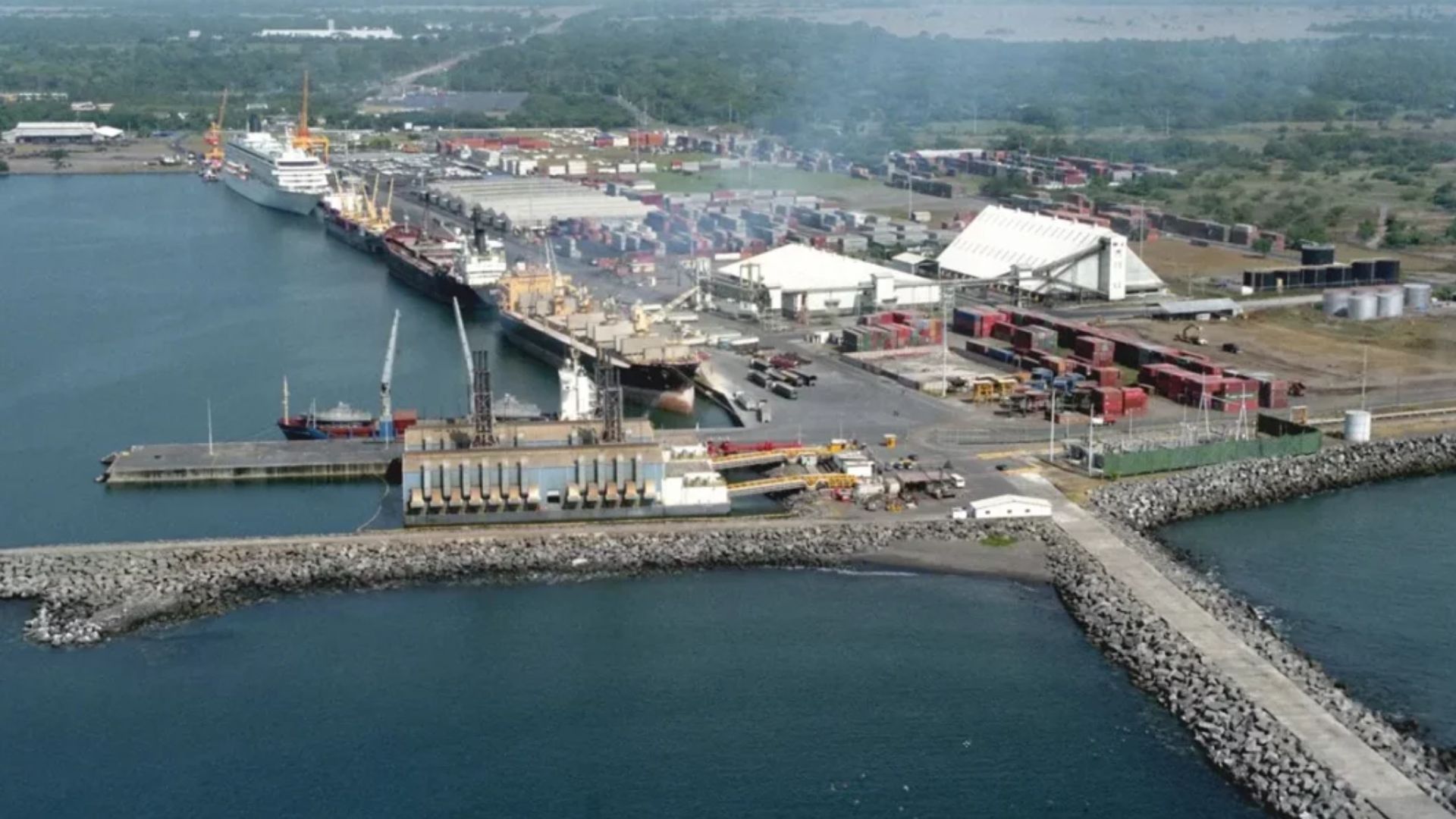 Dragado Puerto Quetzal